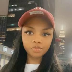 Meet your Posher, Lesiaa